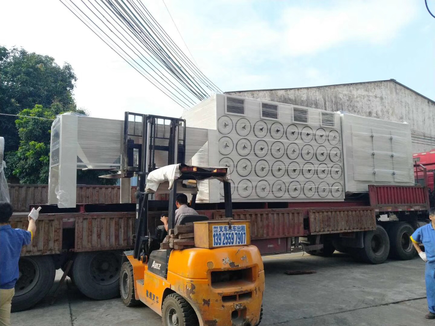 脈沖濾筒除塵器發(fā)貨